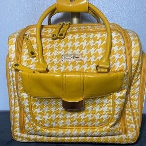 Samantha Browns Yellow Houndstooth Travel Bag